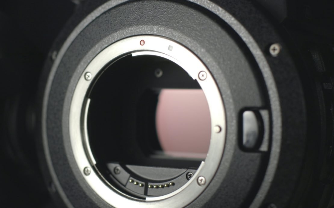 can you take a picture without a lens