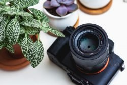 Why is a DSLR Camera Better Than a Phone